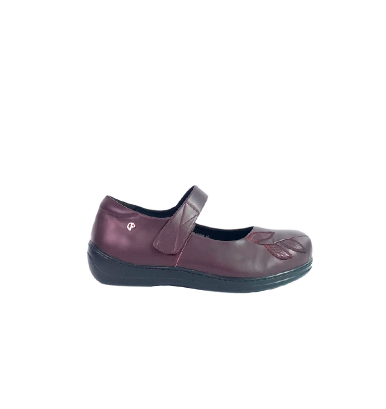 Womens Maroon Leather Flats